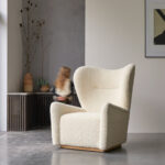 Einsitzer Sessel Aus Massiver Eiche Mit Beigem Stoff – Wohnzimmer